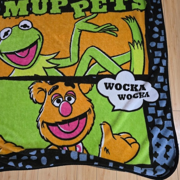 Vintage Disney Muppets Throw Blanket Fleece Animal Kermit Fozzie 57.5 x 80" - Picture 2 of 9